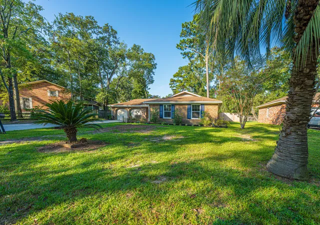 Photo 3 of Single family home for sale at 308 Grouse Rd, Summerville, SC 29485 | MLS# 26025900 | Listing updated on 2026-10-21