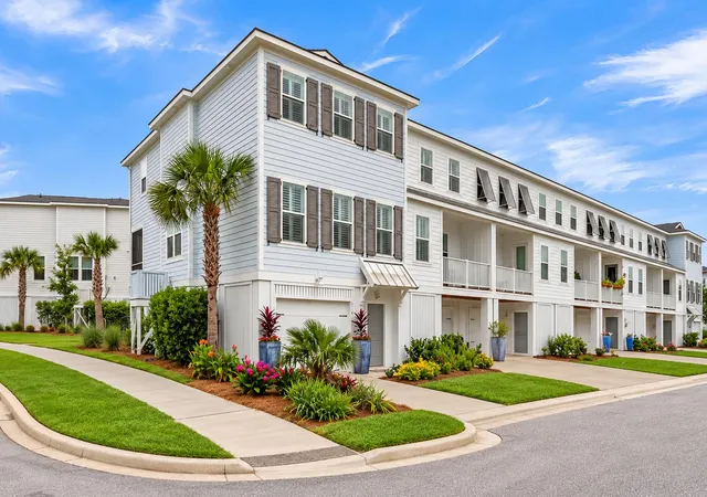 Photo 1 of Townhouse for sale at 810 Kings Oak Ct #Unit 1, Daniel Island, SC 29492 | MLS# 26026610 | Listing updated on 2026-10-23