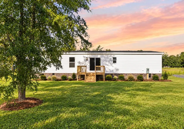 Photo 3 of Manufactured home for sale at 816 Macon Ln, Walterboro, SC 29488 | MLS# 26026183 | Listing updated on 2026-09-26