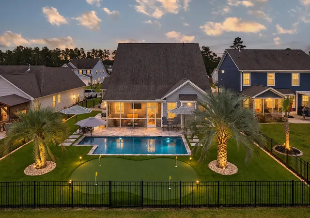 Photo 2 of Single family home for sale at 604 Yellow Leaf Ln, Summerville, SC 29486 | MLS# 26026774 | Listing updated on 2026-10-07