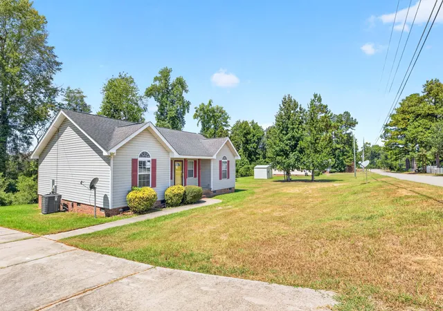 Photo 2 of Single family home for sale at 368 E Huson Cir, Orangeburg, SC 29115 | MLS# 26025263 | Listing updated on 2026-10-02
