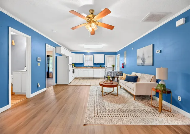 Photo 3 of Single family home for sale at 368 E Huson Cir, Orangeburg, SC 29115 | MLS# 26025263 | Listing updated on 2026-10-02