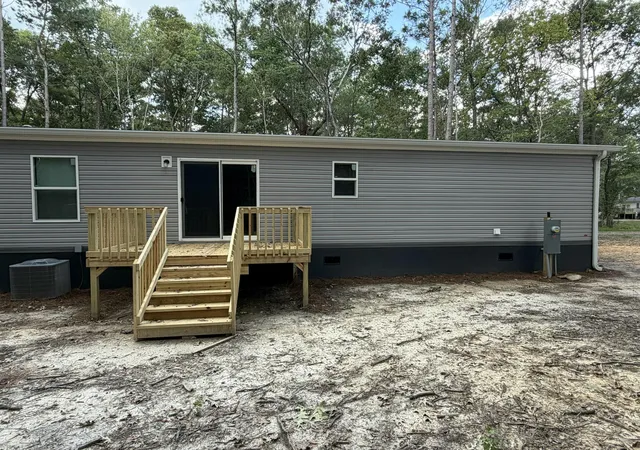 Photo 2 of Manufactured home for sale at 183 Barons Rd, Summerville, SC 29483 | MLS# 26026850 | Listing updated on 2026-09-27