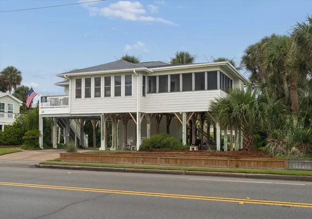 Photo 3 of Single family home for sale at 505 Palmetto Blvd, Edisto Island, SC 29438 | MLS# 26026474 | Listing updated on 2026-09-26