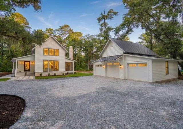 Photo 1 of Single family home for sale at 4 Blake Ln, Seabrook, SC 29940 | MLS# 26026047 | Listing updated on 2026-09-17