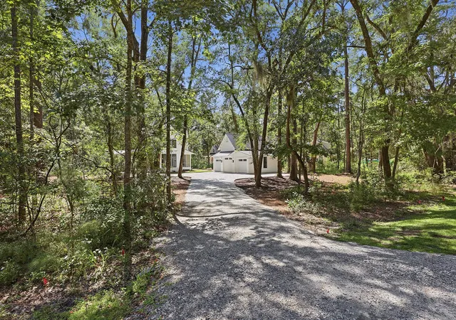 Photo 2 of Single family home for sale at 4 Blake Ln, Seabrook, SC 29940 | MLS# 26026047 | Listing updated on 2026-09-17