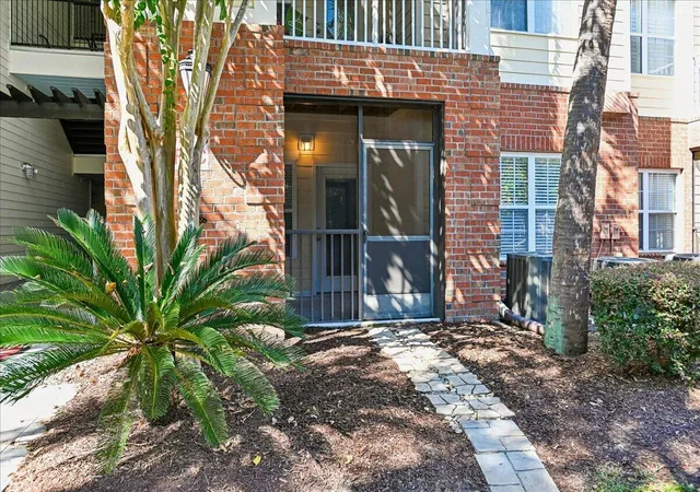 Photo 2 of Townhouse for sale at 1501 Basildon Rd, Mount Pleasant, SC 29466 | MLS# 26027309 | Listing updated on 2026-10-03