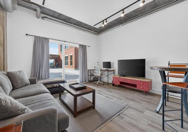 Photo 1 of Townhouse for sale at 150 Bee St #306, Charleston, SC 29401 | MLS# 26027559 | Listing updated on 2026-10-17