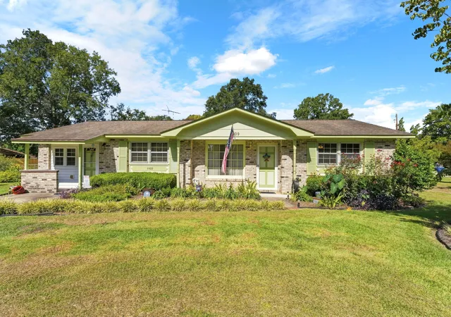 Photo 1 of Single family home for sale at 4409 Garwood Dr, Ladson, SC 29456 | MLS# 26025370 | Listing updated on 2026-09-09