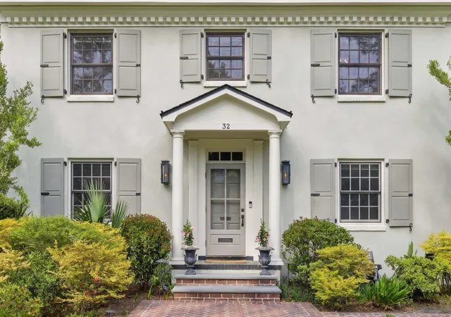 Photo 3 of Single family home for sale at 32 Jamestown Rd, Charleston, SC 29407 | MLS# 26026677 | Listing updated on 2026-10-24