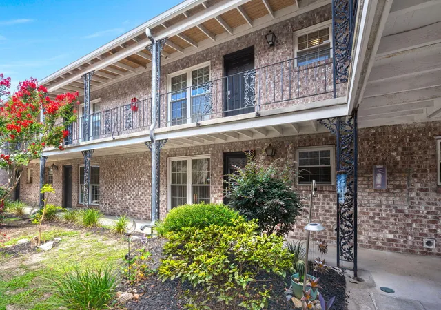 Photo 3 of Townhouse for sale at 867 Colony Dr #104, Charleston, SC 29407 | MLS# 26025107 | Listing updated on 2026-09-14