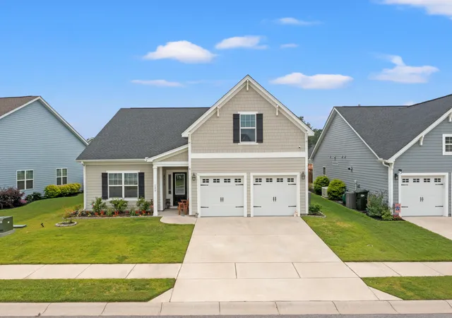 Photo 1 of Single family home for sale at 209 Fiddleback Dr, Summerville, SC 29486 | MLS# 26026014 | Listing updated on 2026-10-22