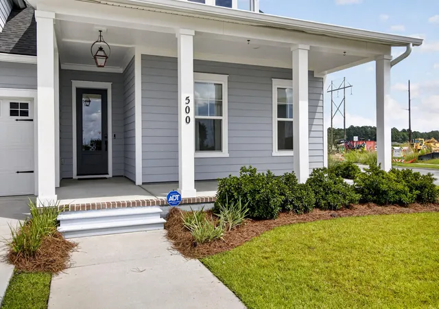 Photo 3 of Single family home for sale at 500 Sound Dr, Summerville, SC 29486 | MLS# 26025717 | Listing updated on 2026-09-25