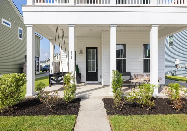 Photo 2 of Single family home for sale at 128 Oyster Tide Ave, Summerville, SC 29485 | MLS# 26025878 | Listing updated on 2026-10-16