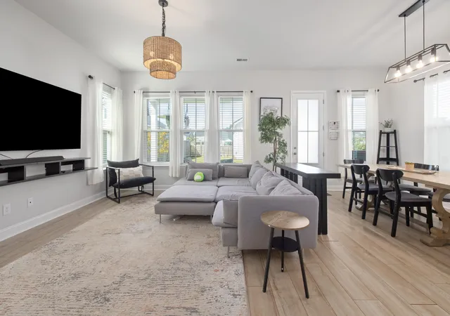 Photo 3 of Single family home for sale at 128 Oyster Tide Ave, Summerville, SC 29485 | MLS# 26025878 | Listing updated on 2026-10-16