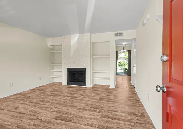Photo 3 of Townhouse for sale at 8022 Thelen St, North Charleston, SC 29406 | MLS# 26024185 | Listing updated on 2026-09-26