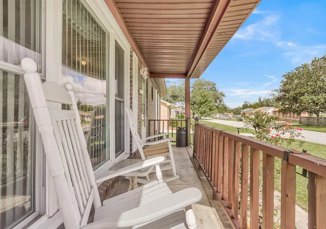 Photo 3 of Sale Pending at 375 Oxford Rd, Ladson, SC 29456 | MLS# 26025603 | Listing updated on 2026-09-15