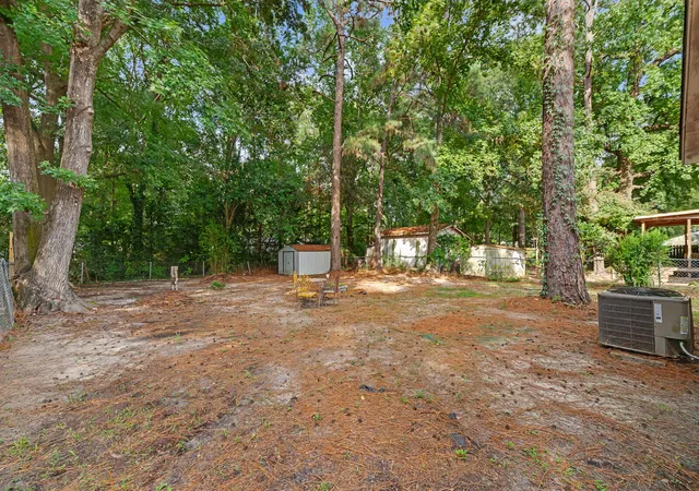 Photo 26 of Single family home for sale at 525 E Richardson Ave, Summerville, SC 29485 | MLS# 26022639 | Listing updated on 2026-09-02
