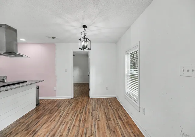 Photo 2 of Single family home for sale at 525 E Richardson Ave, Summerville, SC 29485 | MLS# 26022639 | Listing updated on 2026-09-02