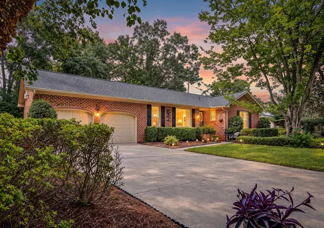 Photo 2 of Single family home for sale at 216 Chessington Cir, Summerville, SC 29485 | MLS# 26024762 | Listing updated on 2026-09-11
