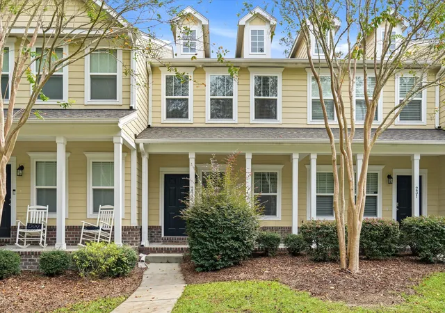 Photo 2 of Townhouse for sale at 233 Bennett Ln, Summerville, SC 29483 | MLS# 26028027 | Listing updated on 2026-10-09