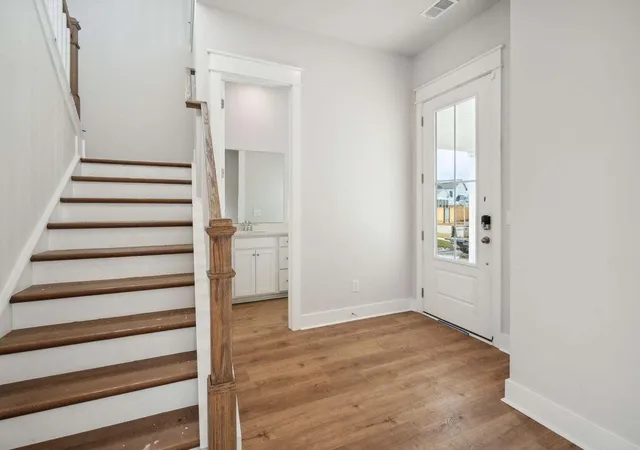 Photo 3 of Single family home for sale at 184 Beamon Loop, Summerville, SC 29486 | MLS# 26027579 | Listing updated on 2026-10-20
