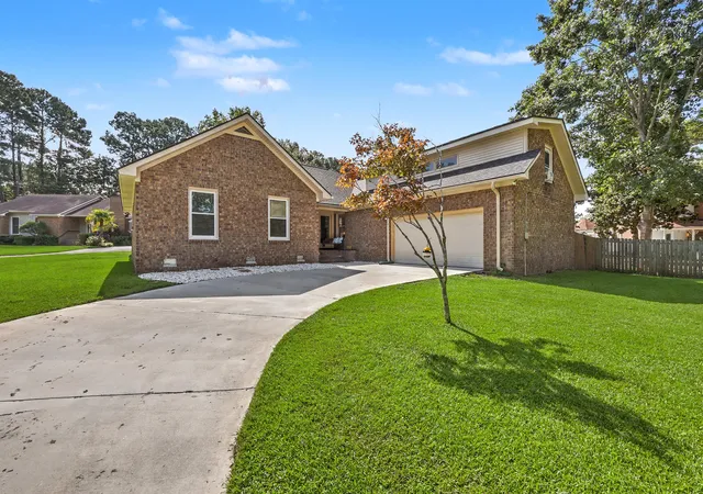 Photo 1 of Single family home for sale at 97 Nightingale Manor, North Charleston, SC 29418 | MLS# 26025527 | Listing updated on 2026-10-11