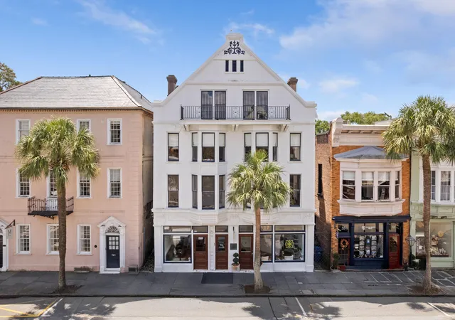 Photo 1 of Single family home for sale at 53 Broad St, Charleston, SC 29401 | MLS# 26024754 | Listing updated on 2026-09-13