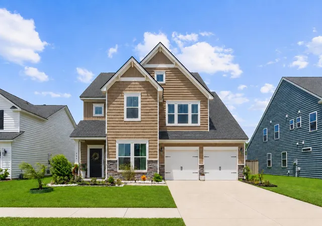 Photo 2 of Single family home for sale at 706 Spanish Pointe Dr, Summerville, SC 29486 | MLS# 26026732 | Listing updated on 2026-10-15