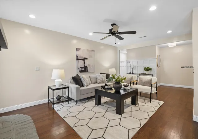 Photo 4 of Single family home for sale at 629 Beauregard St, Charleston, SC 29412 | MLS# 26025601 | Listing updated on 2026-09-16