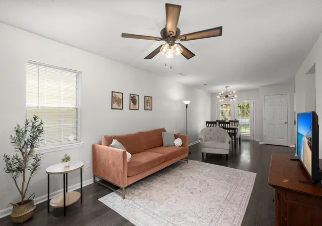 Photo 4 of Single family home for sale at 9 Woodleaf Ct, Charleston, SC 29407 | MLS# 26025122 | Listing updated on 2026-09-15