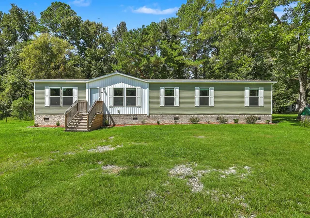 Photo 3 of Manufactured home for sale at 714 Rosa Pl, Moncks Corner, SC 29461 | MLS# 26024705 | Listing updated on 2026-09-16