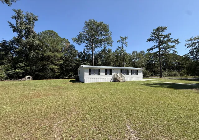 Photo 1 of Manufactured home for sale at 24 Tika St, Walterboro, SC 29488 | MLS# 26026120 | Listing updated on 2026-10-11