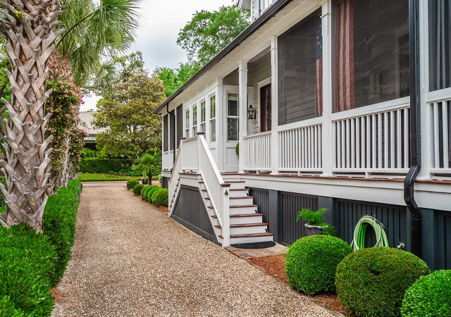 Photo 3 of Single family home for sale at 407 Royall Ave, Mount Pleasant, SC 29464 | MLS# 26024823 | Listing updated on 2026-09-10