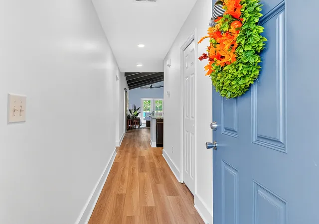 Photo 3 of Townhouse for sale at 107 Ventura Pl, Mount Pleasant, SC 29464 | MLS# 26026865 | Listing updated on 2026-09-28