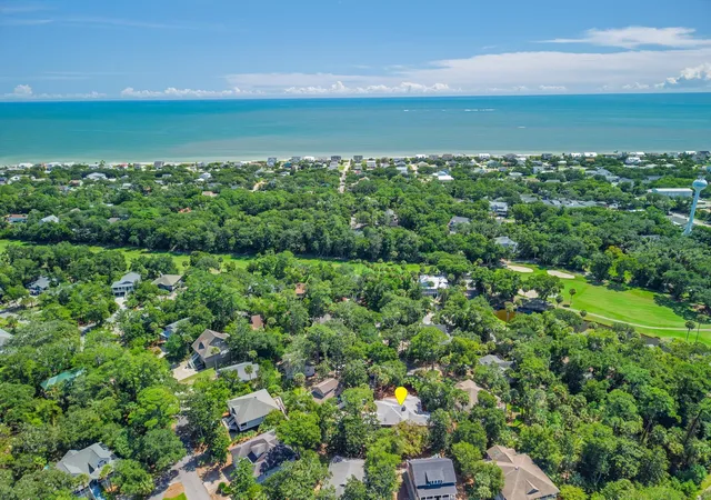 Photo 2 of Single family home for sale at 31 Whalers Ct, Edisto Island, SC 29438 | MLS# 26025059 | Listing updated on 2026-09-25