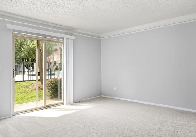 Photo 4 of Townhouse for sale at 807 Andrea Ln, Hanahan, SC 29410 | MLS# 26025503 | Listing updated on 2026-09-10
