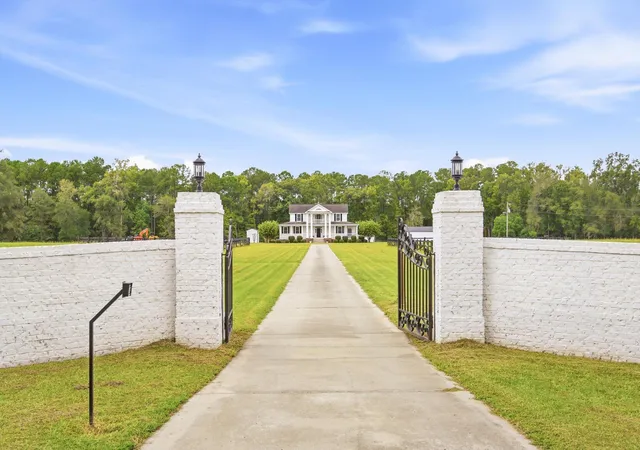 Photo 2 of Single family home for sale at 785 Rehoboth Rd, Cottageville, SC 29435 | MLS# 26027117 | Listing updated on 2026-09-30