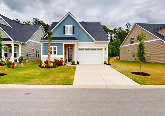 Photo 1 of Single family home for sale at 156 Summerwind Dr, Summerville, SC 29486 | MLS# 26025673 | Listing updated on 2026-10-27