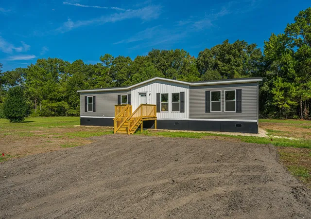 Manufactured home for sale at 118 Rooster Ln, Saint Stephen, SC 29479 | MLS# 26025171