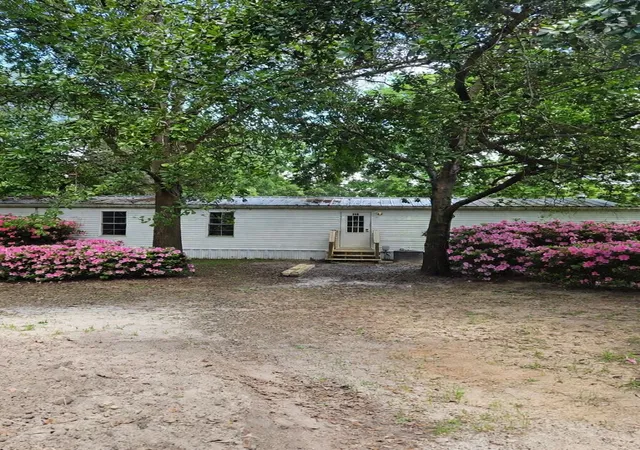 Manufactured home for sale at 116 Huger St, Eutawville, SC 29048 | MLS# 26025163