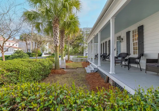 Photo 3 of Single family home for sale at 91 Smith St, Charleston, SC 29401 | MLS# 26025081 | Listing updated on 2026-09-12