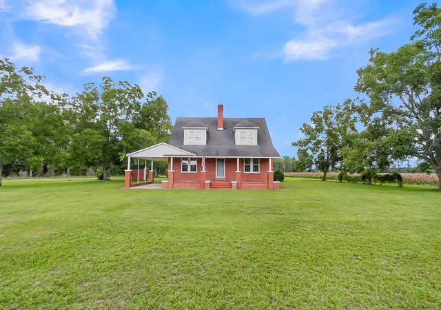 Photo 4 of Single family home for sale at 21 Broad Swamp Rd, Kingstree, SC 29556 | MLS# 26024993 | Listing updated on 2026-10-01