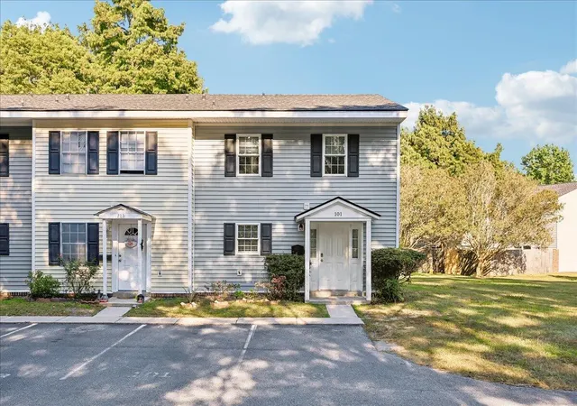 Photo 2 of Townhouse for sale at 101 Heritage Cir #Unit A-1, Mount Pleasant, SC 29464 | MLS# 26027310 | Listing updated on 2026-10-03