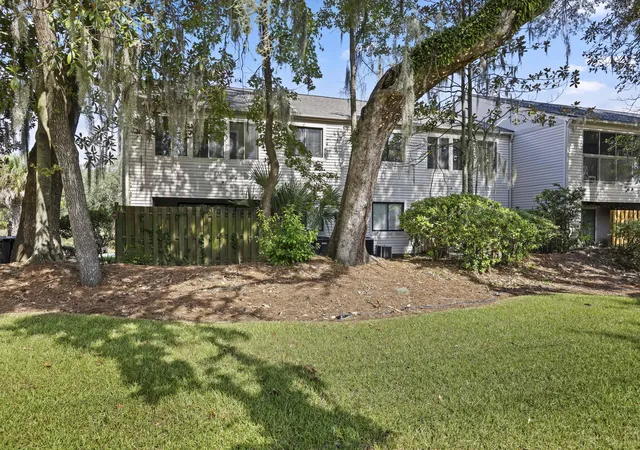 Townhouse for sale at 91 Ashley Hall Plantation Rd #Apt 7, Charleston, SC 29407 | MLS# 26026597