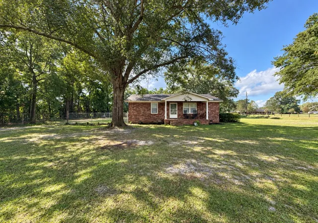 Photo 2 of Single family home for sale at 1413 Beach Rd, Walterboro, SC 29488 | MLS# 26026294 | Listing updated on 2026-09-22