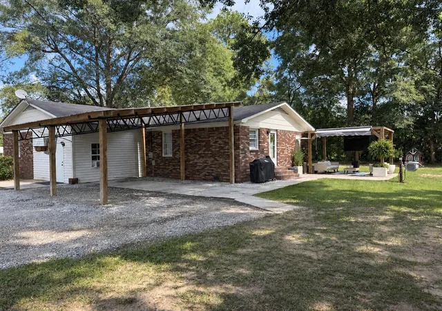 Photo 3 of Single family home for sale at 1413 Beach Rd, Walterboro, SC 29488 | MLS# 26026294 | Listing updated on 2026-09-22
