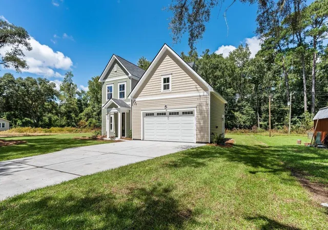 Photo 2 of Single family home for sale at 6224 Martin St, Ravenel, SC 29470 | MLS# 26025128 | Listing updated on 2026-09-17
