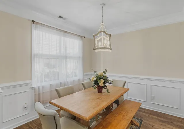 Photo 4 of Single family home for sale at 581 Yellow Leaf Ln, Summerville, SC 29486 | MLS# 26026580 | Listing updated on 2026-10-07