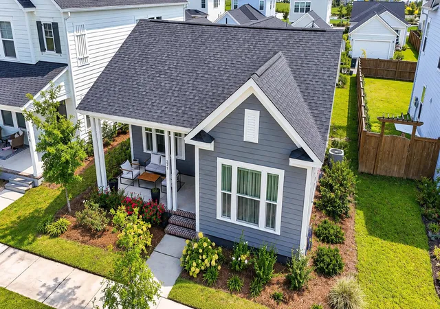 Photo 3 of Single family home for sale at 321 Baritone Rd, Summerville, SC 29486 | MLS# 26025155 | Listing updated on 2026-09-05